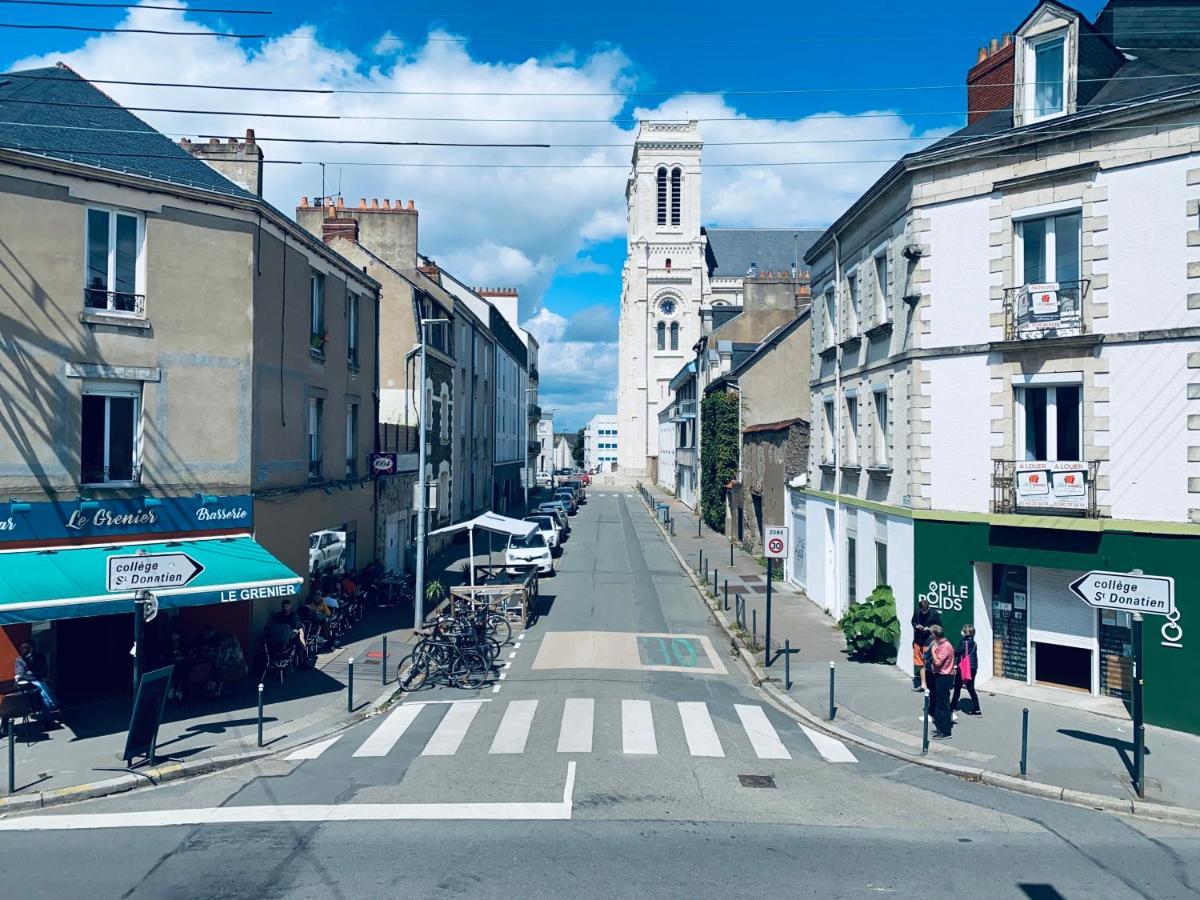 Nantes Centre Proximite Bus Et Tramwayアパートメント エクステリア 写真